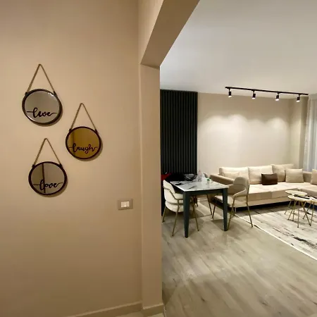 Boba'S Apartment Дуррес Екстер'єр фото